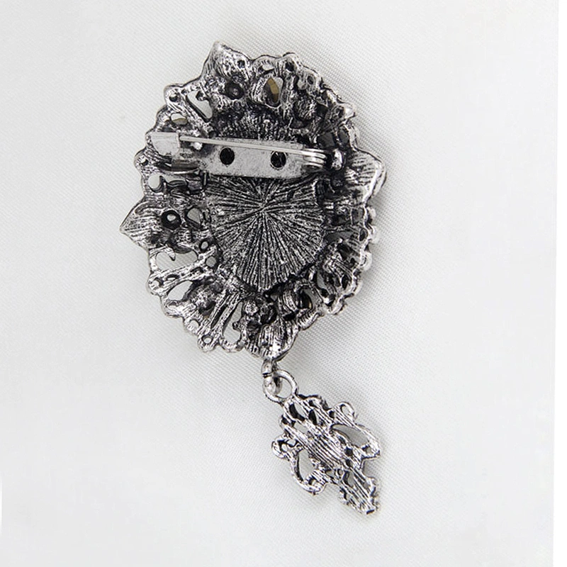 Hot sale bulk women costume antique engrave image brooches