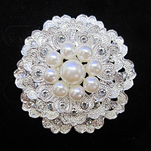 vintage costume jewellery large decorative safety brooch pin for wedding