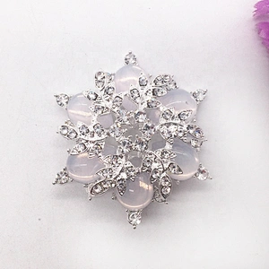 Wholesale hot handmade new fashion design opal flower brooch pins