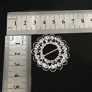 New arrival round rhinestones metal flower buckles for wedding decoration
