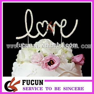 New arrival 2016 wedding cake decoration LOVE diamante rhinestone cake topper