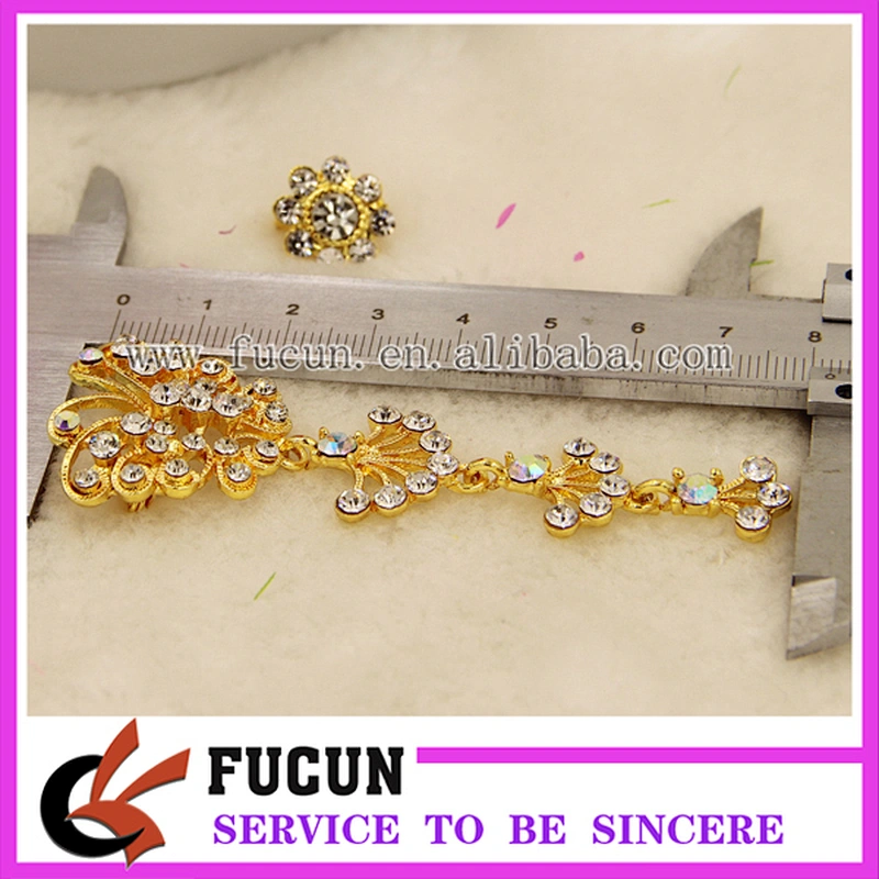 high quality garment rhinestone accessories gold butterfly style muslim scarf brooches pins