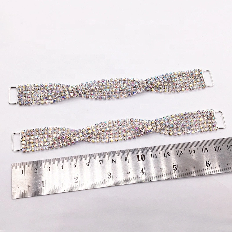 Women latest model fashion twisty design swimming wear rhinestone connector