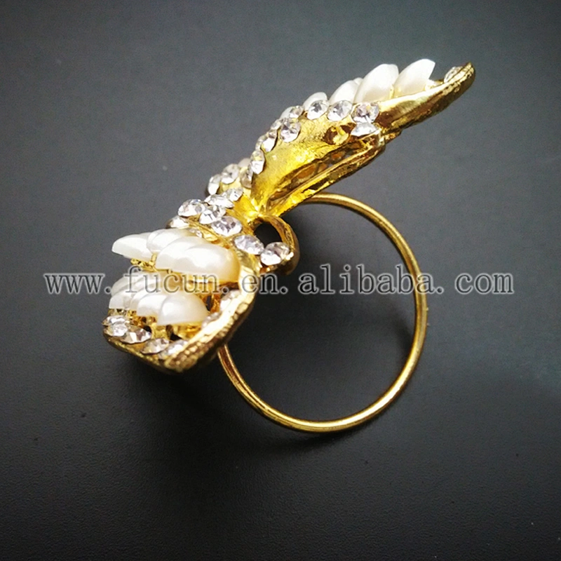 wholesale gold butterfly rhinestone pearl napkin ring for table decoration
