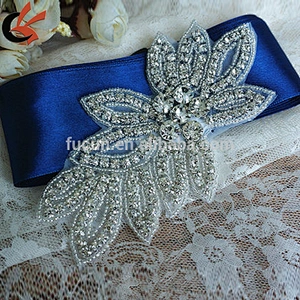 China manufacturer rhinestone applique for wedding dress