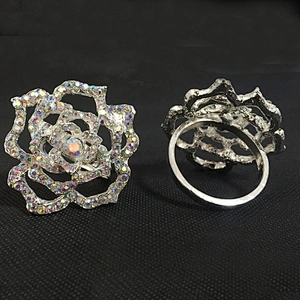 Custom Made Creative Rhinestone Napkin Rose Serviette Holder