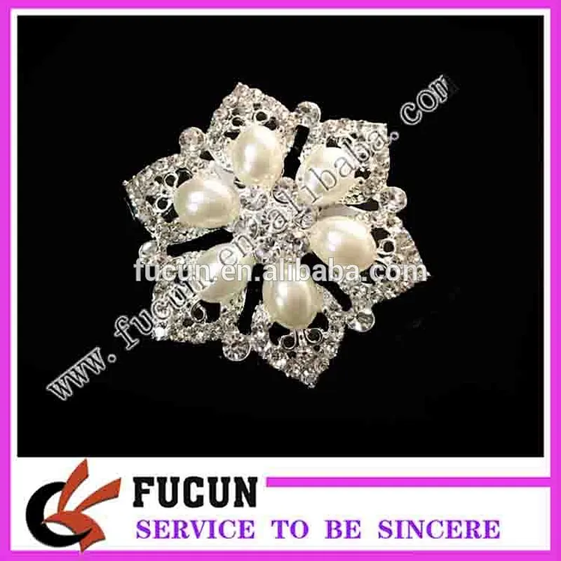 China Supplier Wholesale for Decoration rhinestone brooch