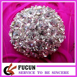 China wholesale rhinestone mushroom brooch for clothes decoration