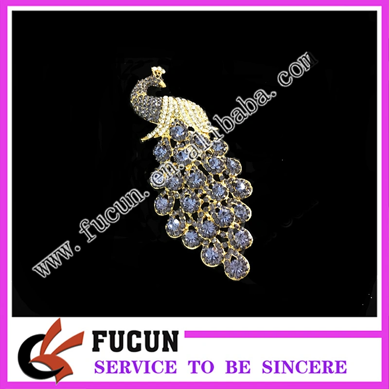 gold alloy fashion jewelry diamante crystal peacock brooch for wedding gift decoration