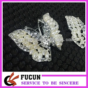 Wholesale Cheap Jeweled Ivory White Pearl Crystal Butterfly Wing Brooches