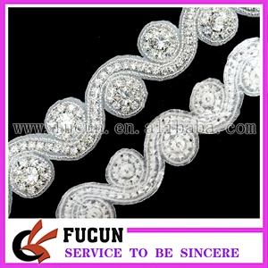 wholesale sparkling neck rhinestone applique for wedding dress