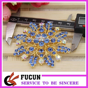 factory bulk flower crystal wedding jewelry gold plated rhinestone brooches for women decoration