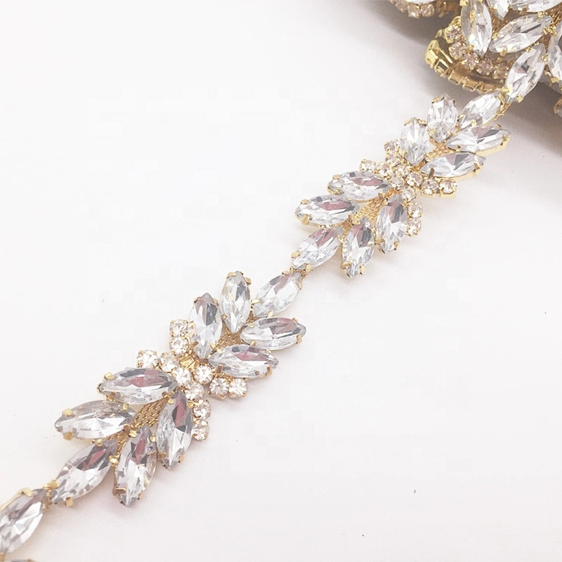 Wholesale 2019 spring new design clear acrylic rhinestone trims for dress belt decoration