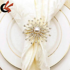 Restaurant & Hotel & Party table decoration pearl and rhinestone Napkin Ring