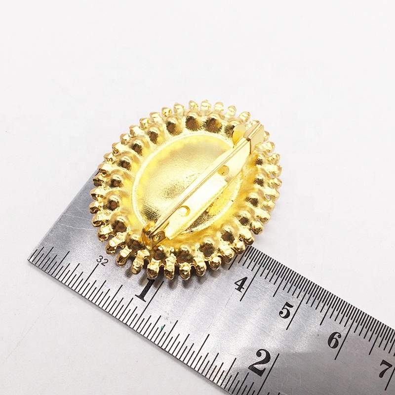 Luxury shining gold rhinestone garment accessories ladies oval rhinestone button brooches
