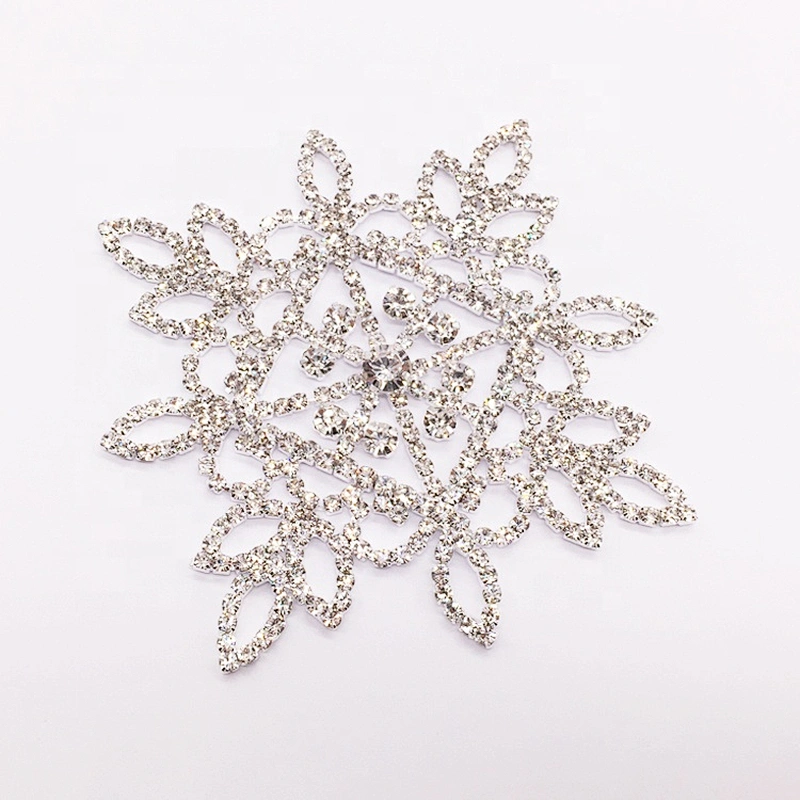 New arrival fashional bling rhinestone design soft flower type rhinestone applique piece