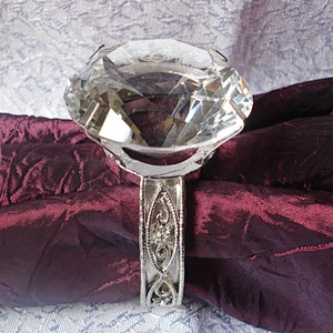 Fancy favor crystal glass diamond napkin rings for hotel folding napkins decors
