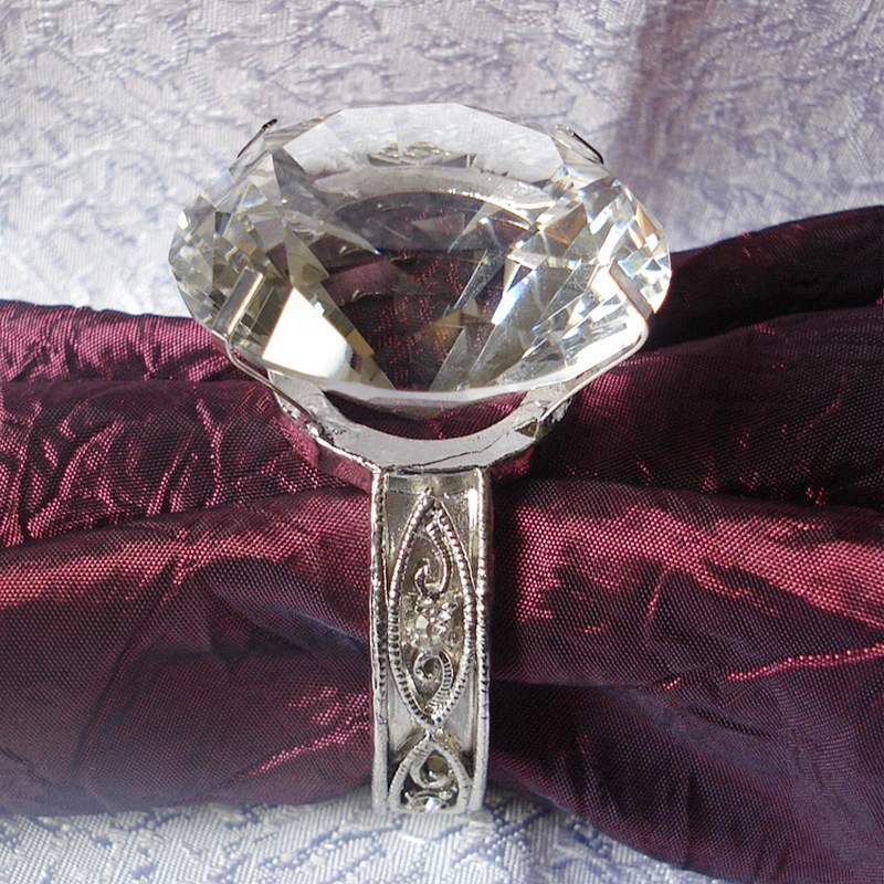 Fancy favor crystal glass diamond napkin rings for hotel folding napkins decors