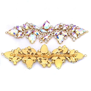 2019 Custom resin stone rhinestone appliques for Carnival costume decoration
