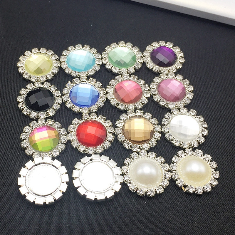 Factory bulk cheap flower pearl beaded crystal rhinestone button flat back silver button for wholesale