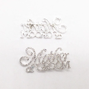 New item style 2019 custom silver words rhinestone alphabet crystal paved brooch pin for wedding