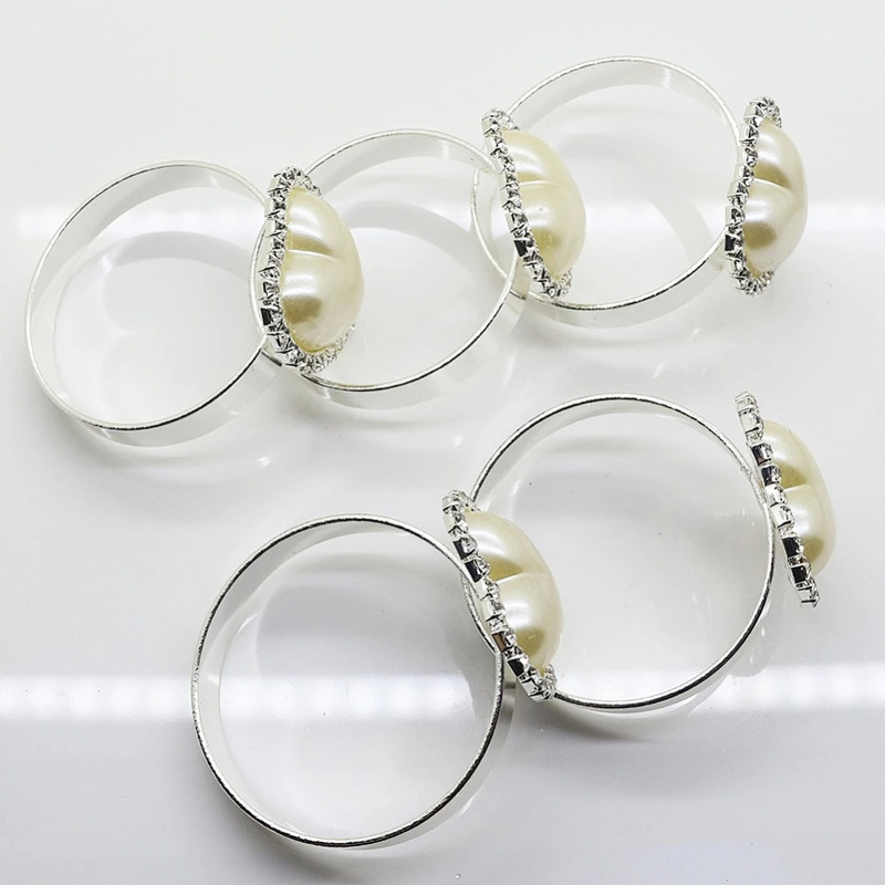 new arrival wholesale heart style crystal pearl wedding napkin ring for table decoration