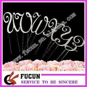 2019 bulk items mental wedding table centerpieces rhinestone cake topper for wedding decoration