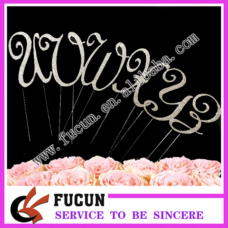 2019 bulk items mental wedding table centerpieces rhinestone cake topper for wedding decoration