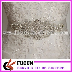 wholesale bridal diamante rhinestone applique with crystal embroidery patches designs by hand