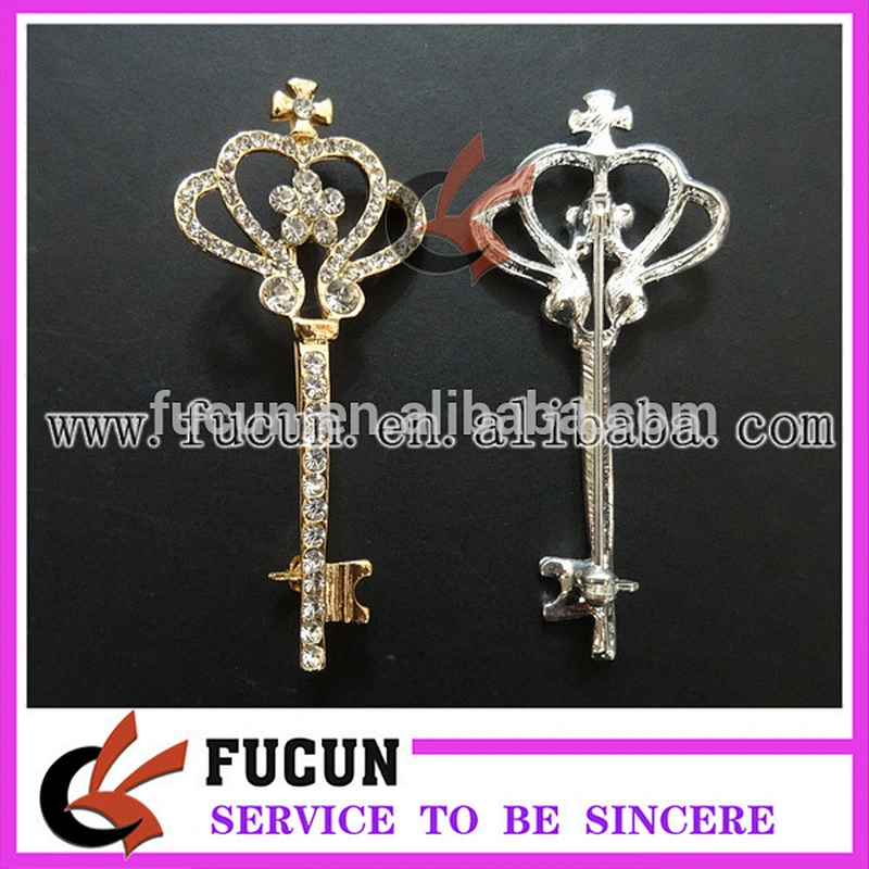 fashion wedding invitations rhinestone female diamond KEY shaped brooch christmas ornaments