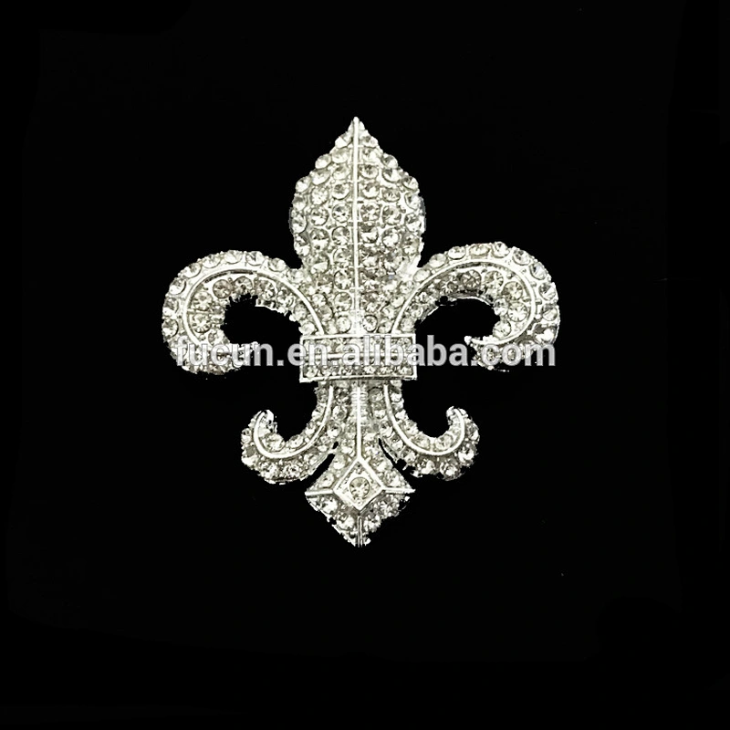Customized 40*45mm wedding embellishment de lis rhinestone brooch