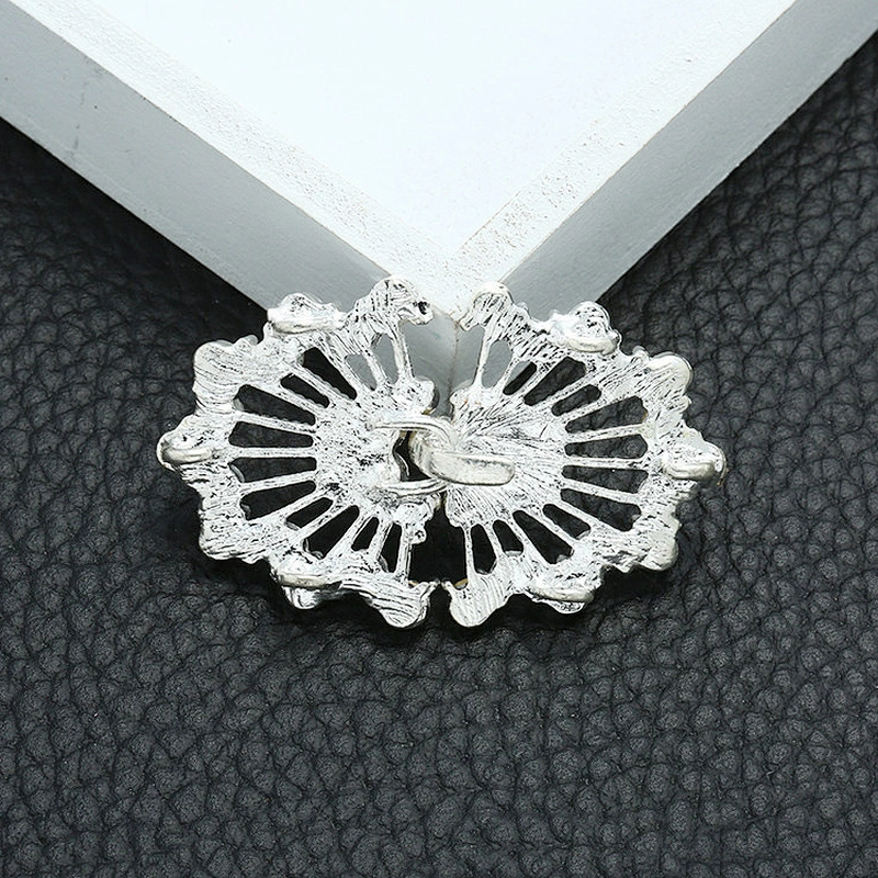 Decorative rhinestone bridal crystal clasp buckle for wedding dress