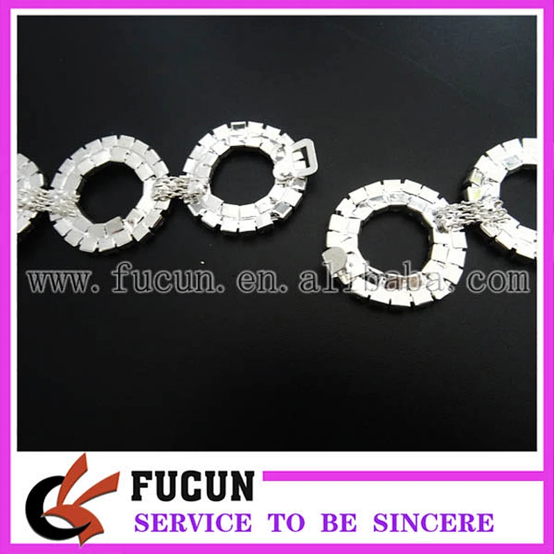 China manufacturers one piece circle Clear Rhinestone Bikini Back Connector
