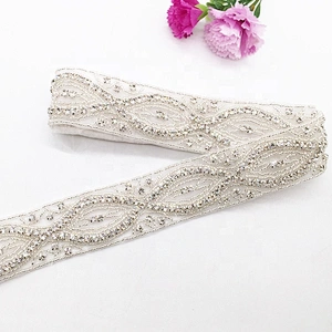 New arrivals fashion vintage crystal bridal lace wedding dress rhinestone applique sash