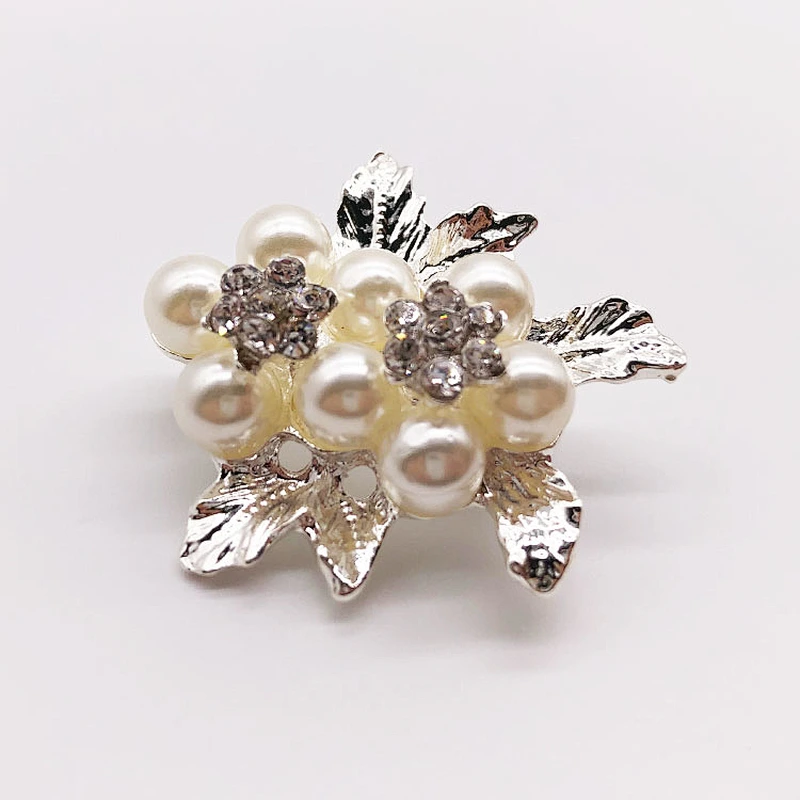 2019 New style jewelry crystal rhinestone flower woman small brooch