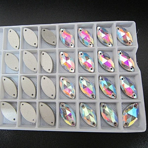 Luminous blingbling horse eye shape glass beads reflection crystal strass sewing on clothes
