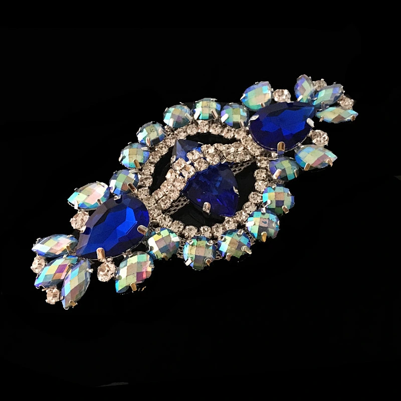 Bulk wholesale new design Large Rhinestone brooch of women for wedding