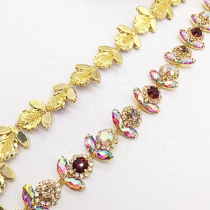 Carnival Dress Decorative Gold Resin Chains Necklaces Type AB Rhinestone Main Stone Trims