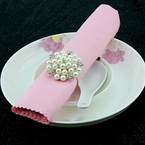 Hot selling handmade reusable rhinestone flower pearl beaded napkin ring for weddings