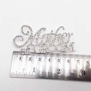 New item style 2019 custom silver words rhinestone alphabet crystal paved brooch pin for wedding