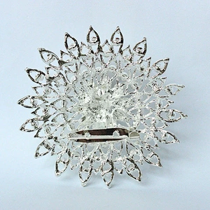 hot selling stone silver jewelry crystal rhinestone brooch for wedding invitation