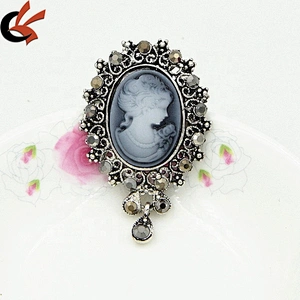 Hot Selling Vintage Beauty Head Brooch Collar Pin Queen Victoria Avatar Rhinestone Cameo Brooch Pin