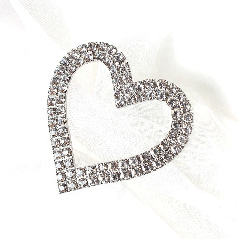 Making hollow love heart-shaped napkin ring rhinestone towel napkin ring for Valentine's day table jewelry accessories
