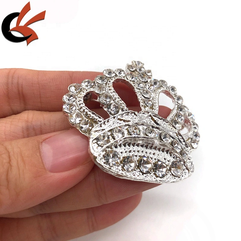 Factory Wholesale customized Silver Metal clear rhinestone Crystal Crown Brooch