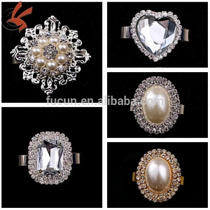 Wedding Table Decor Wedding Napkin Holder Crystal Rhinestone Napkin Ring