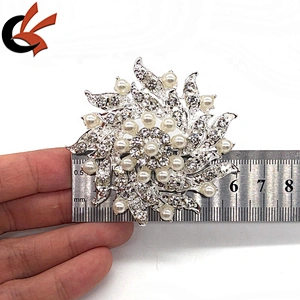 Pearl and rhinestone flower Shaped Napkin Rings Wedding Napkin Holders