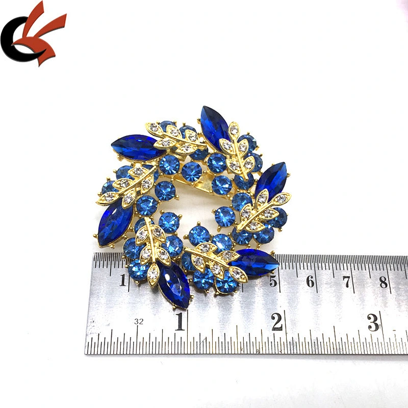 Factory Handmade Cheap Broach Pin Fashion Pin Badge Garland Stained Glass Crystal Brooch