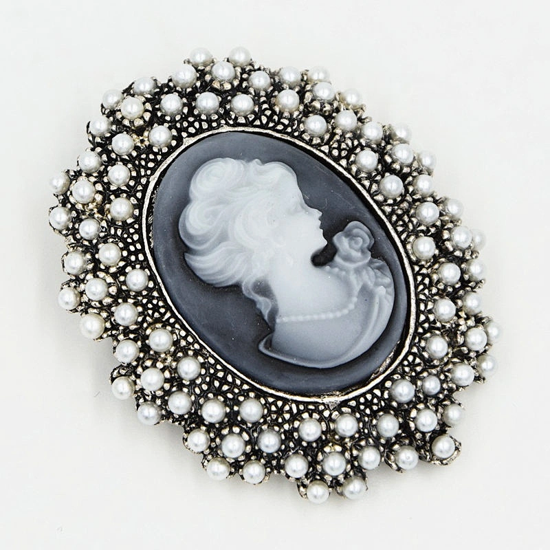 Hot sale fashion retro metal beauty head carved inlaid pearl beads lady cameo brooch