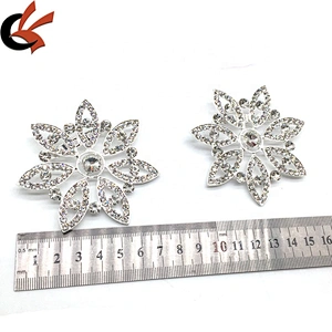 Fashion Flower Mould Breast Pin Metal Hardware Crystal Women Brooch Pin