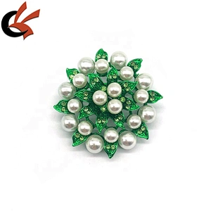 2021 New Green color metal base pearl rhinestone brooches for decoration